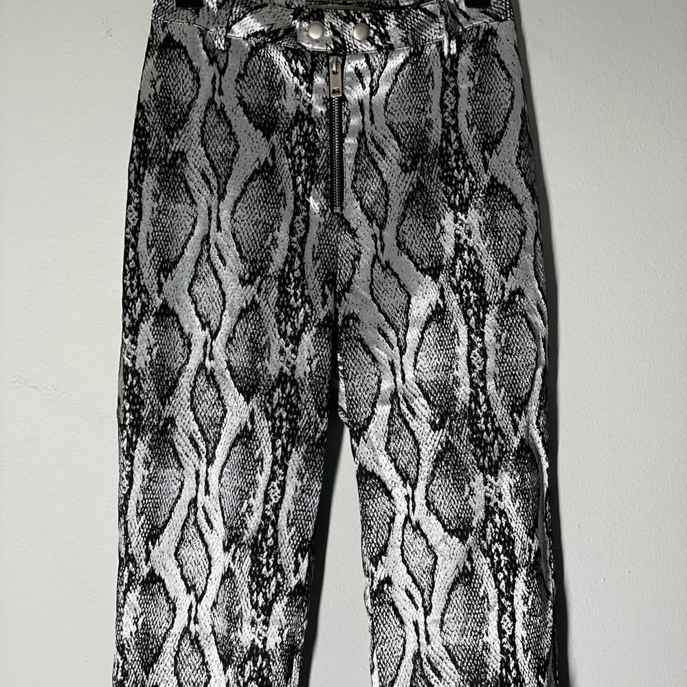 Glove like Black and Sliver snake print pants, size small